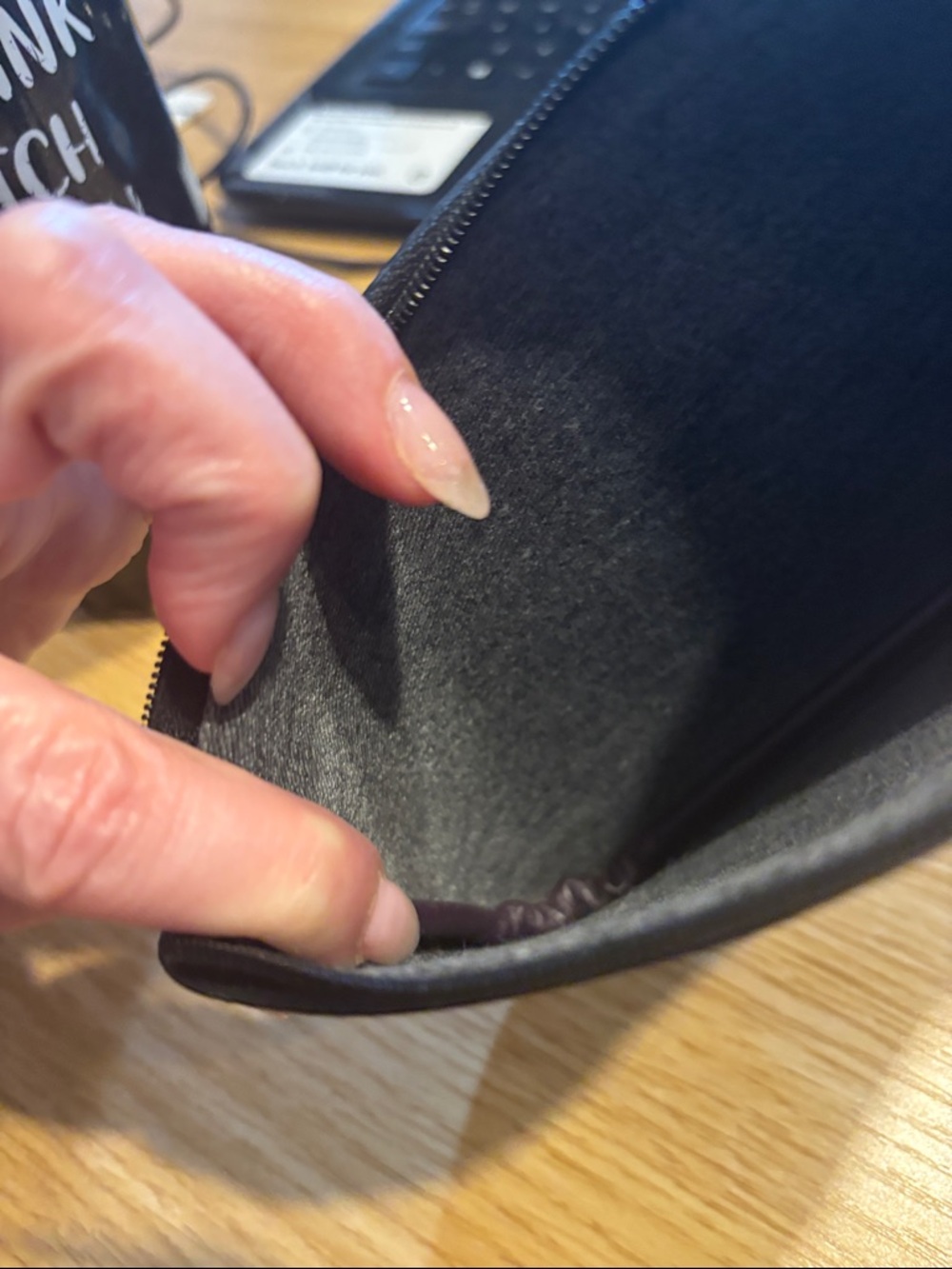 MCM Black Logo-Print Leather Wristlet - Picture 7 of 14